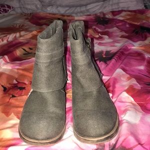 Canvas boots